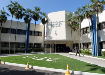 Procuradoria Geral do Estado esclarece atuação em processos sobre compra de respiradores