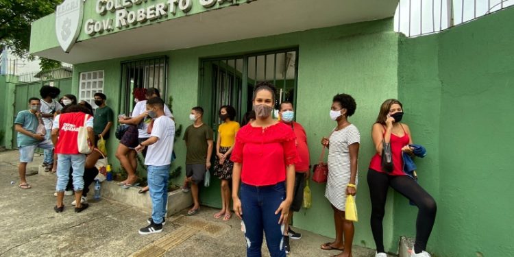 Termina nesta sexta (15) prazo para estudantes solicitarem isenção da inscrição do Enem 2022