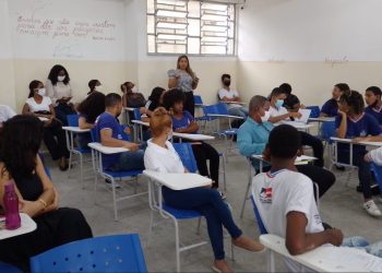 Projeto “Ouvidoria vai à escola” realiza visitas em unidades de ensino de Salvador, Simões Filho e Madre de Deus