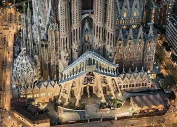 Torre de Jesus Cristo inaugurada e abençoada pelo Papa