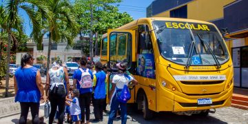 Semana da Criança: Alunos da Creche Escola Novo Mundo Exploram a Natureza no Parque Ecológico de Vilas do Atlântico