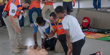 Defesa Civil de Lauro de Freitas realiza simulado de evacuação e primeiros socorros em escola de Itinga